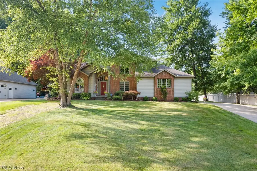 1938 Fairway Drive, Uniontown, OH 44685 - #2