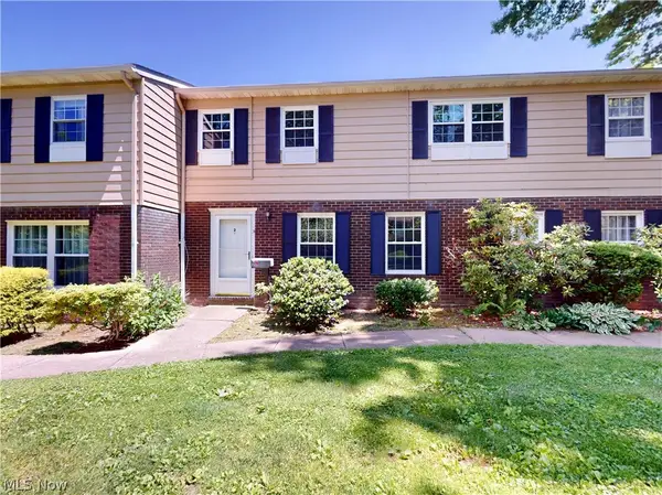 8240 Deepwood Boulevard #7-2, Mentor, OH 44060