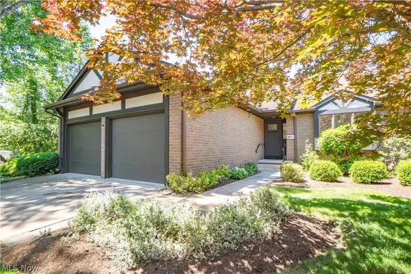 117 Brookview Sw Drive, North Canton, OH 44709