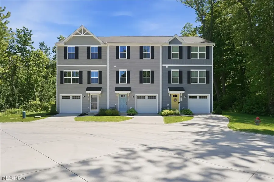212 Raintree Lane, Painesville, OH 44077 - #2