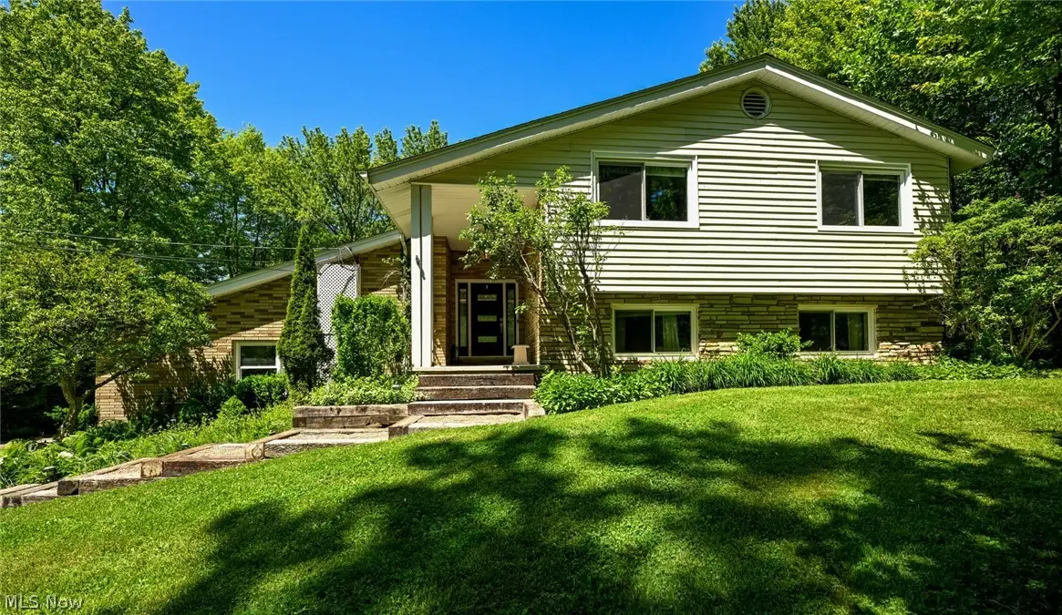 3136 Roberts Drive, Richfield, OH 44286 - #1