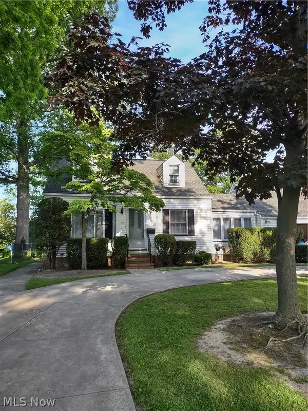 625 Humiston Drive, Bay Village, OH 44140