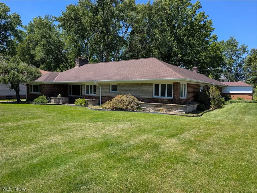 6986 Big Creek Parkway, Middleburg Heights, OH 44130 - #3