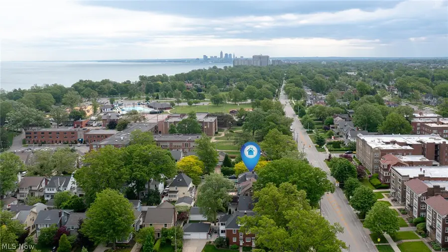 14914 Lake Avenue, Lakewood, OH 44107 - #3