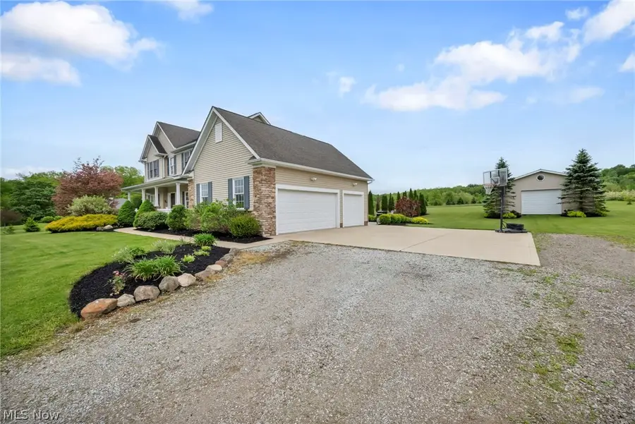 14353 Radcliffe Road, Chardon, OH 44024 - #3