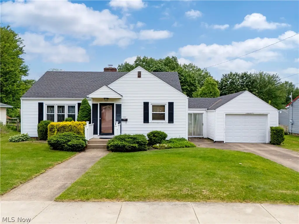 927 S Heltman Avenue, Ashland, OH 44805 - #1