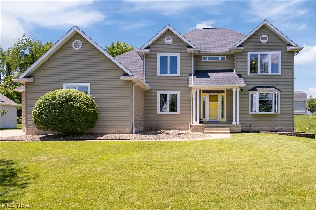 5043 Violet Knoll Ne Avenue, Canton, OH 44705 - #1