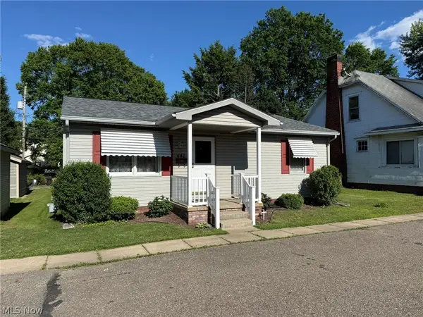 441 Esther Nw Court, New Philadelphia, OH 44663