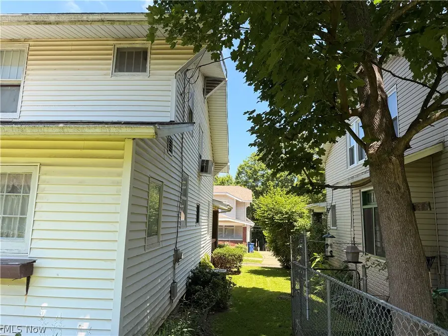 1018 Foster Avenue, Cambridge, OH 43725 - #3