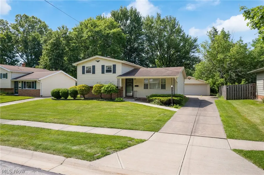 156 Dorland Avenue, Berea, OH 44017 - #2