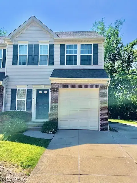 1432 Wellingshire Circle, Cuyahoga Falls, OH 44221