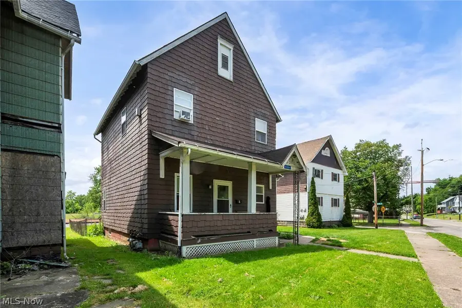 1206 Lawrence Ne Road, Canton, OH 44705 - #2