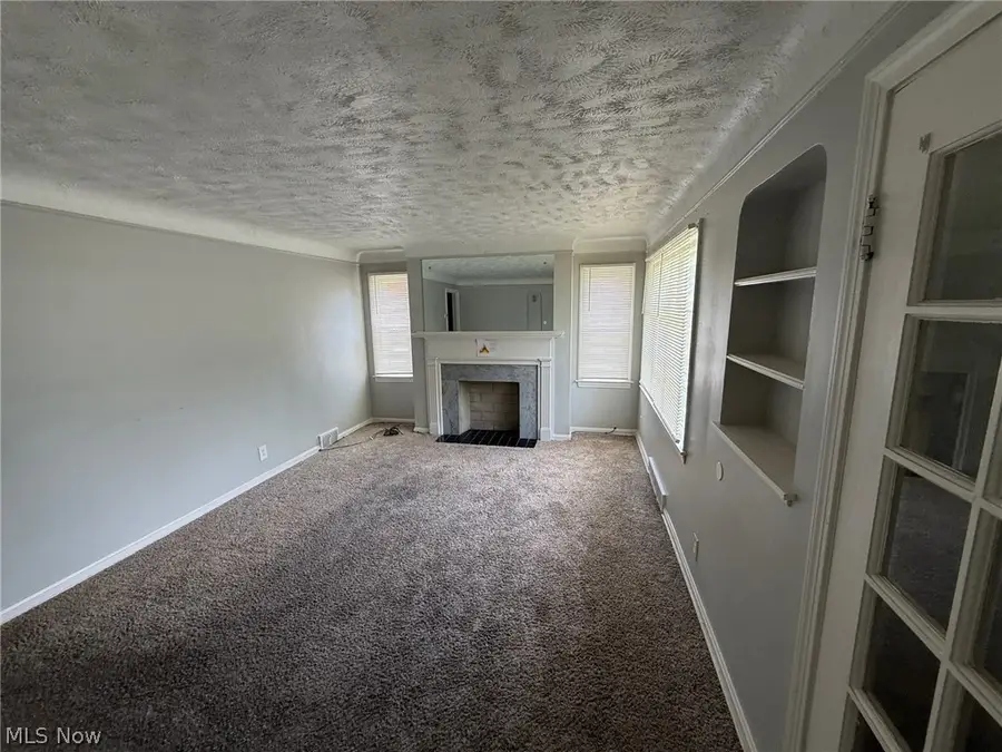 411 E 264th Street, Euclid, OH 44132 - #2
