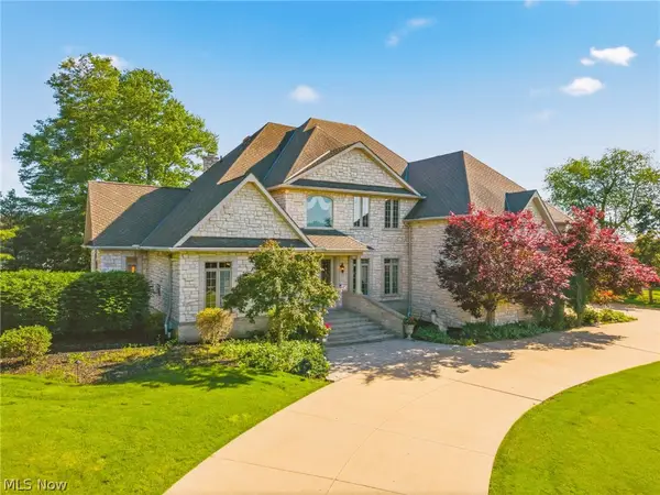 1524 Eagle Watch Ne Street, Canton, OH 44721