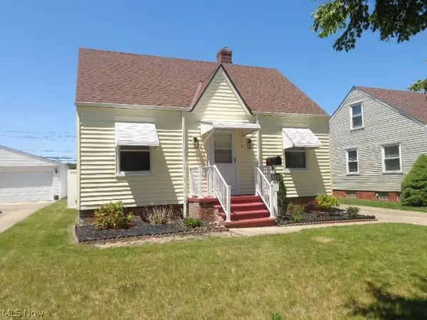 4396 Rockland Drive, Brooklyn, OH 44144