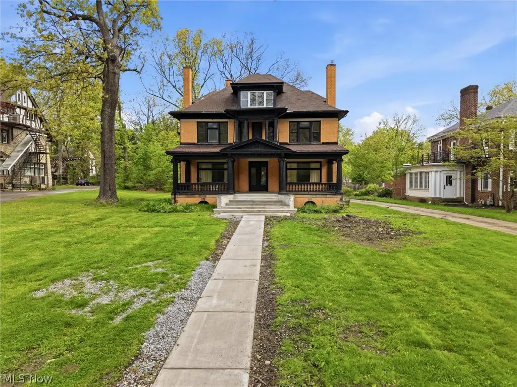 252 Broadway Avenue, Youngstown, OH 44504 - #1