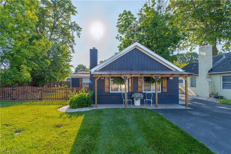 303 Roxboro Road, Vermilion, OH 44089 - #3