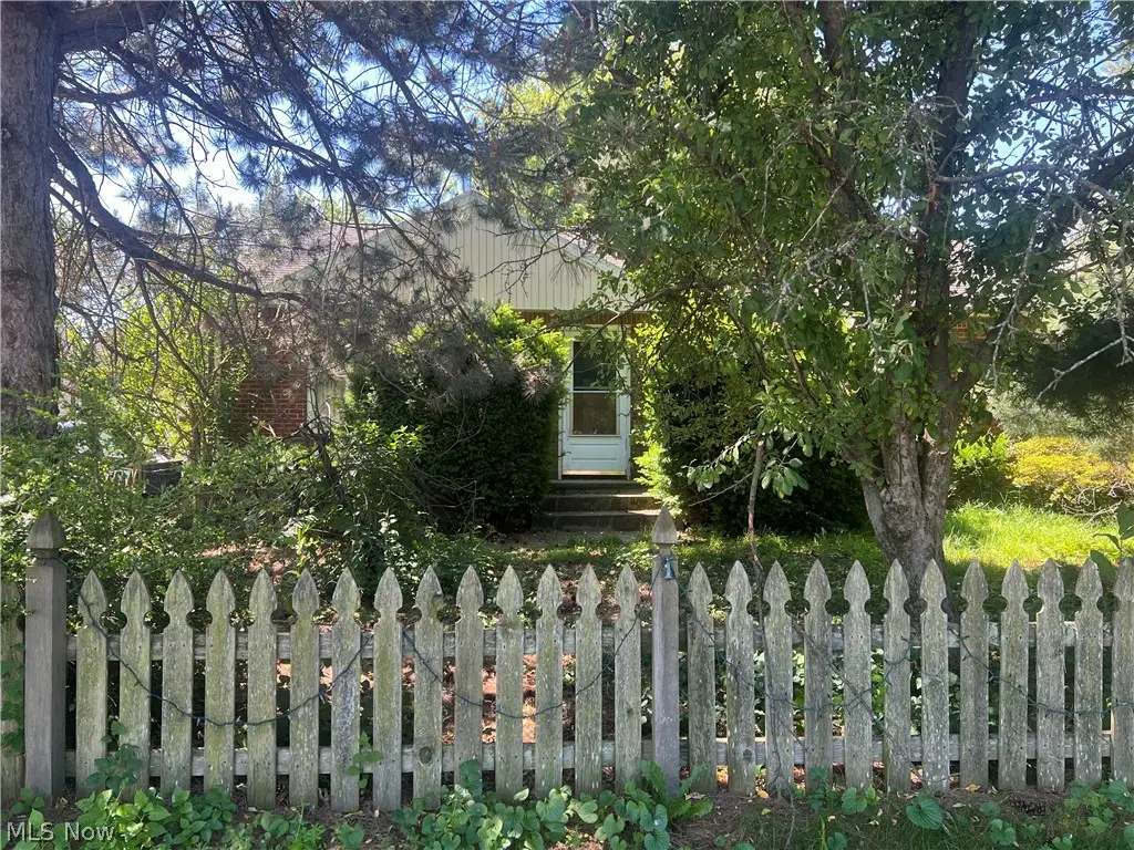 4450 7th Nw Street, Canton, OH 44708 - #1