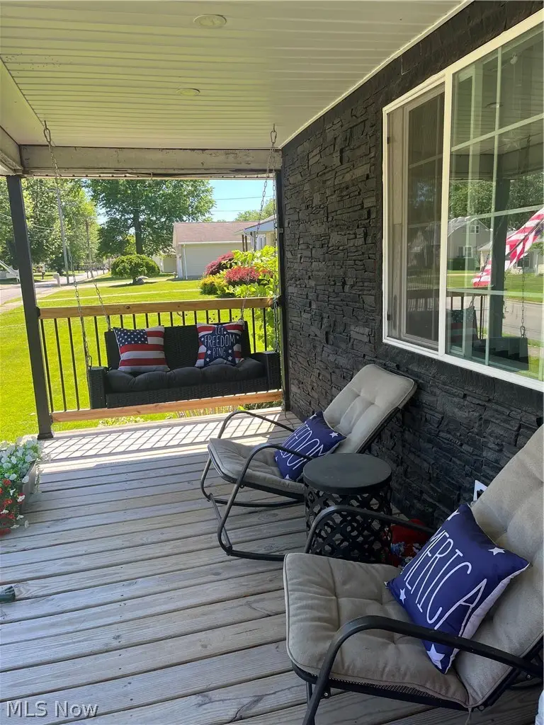 1124 E 17th Street, Ashtabula, OH 44004 - #2