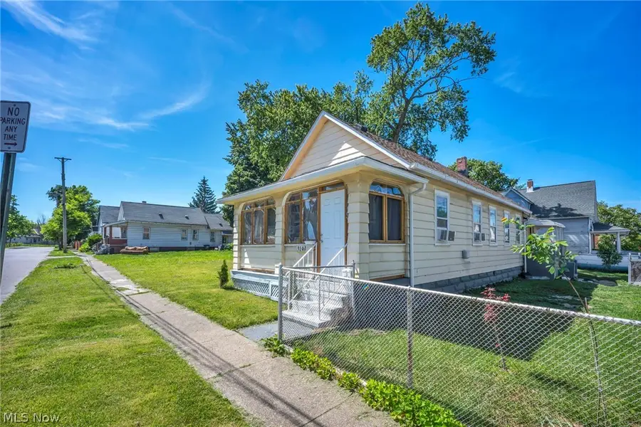 3502 Carlyle Avenue, Cleveland, OH 44109 - #2