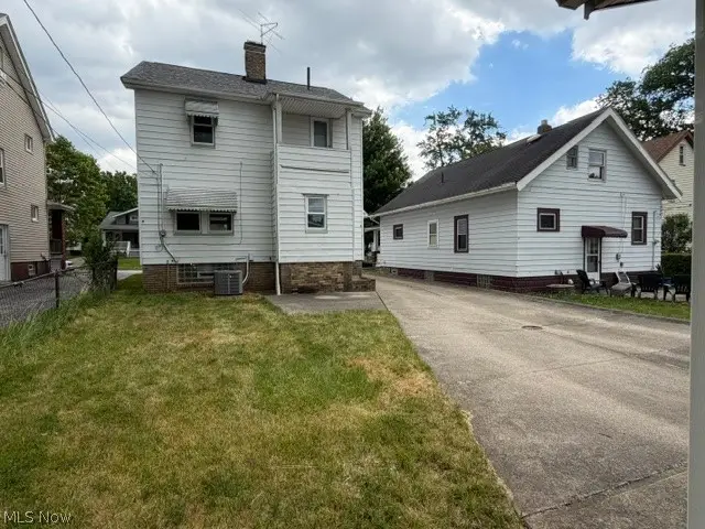 4642 Rockwood Road, Garfield Heights, OH 44125 - #3