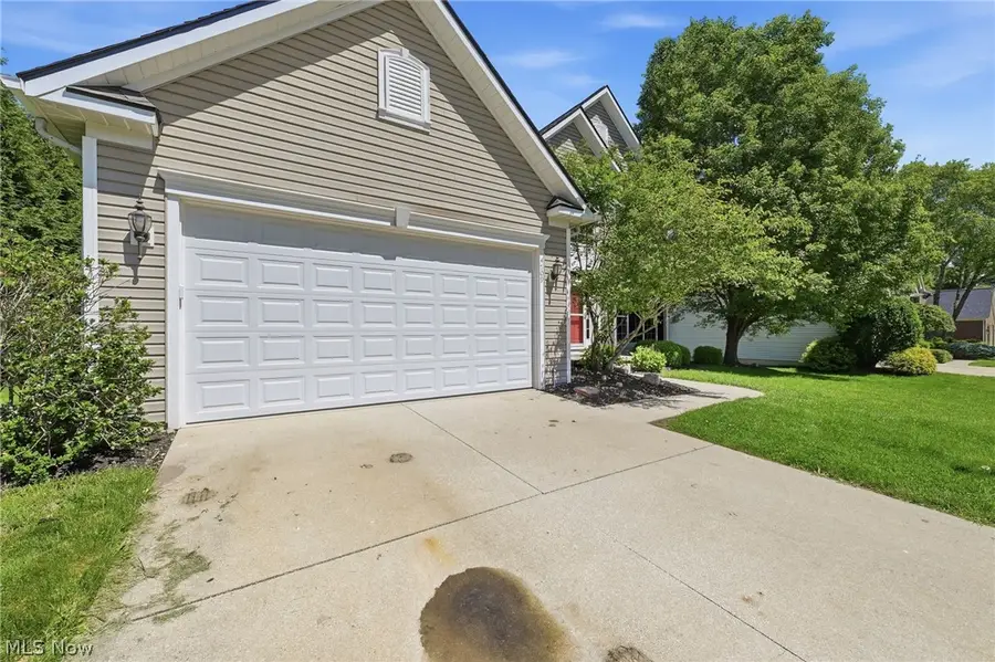 4709 Quincy Drive, Akron, OH 44321 - #3