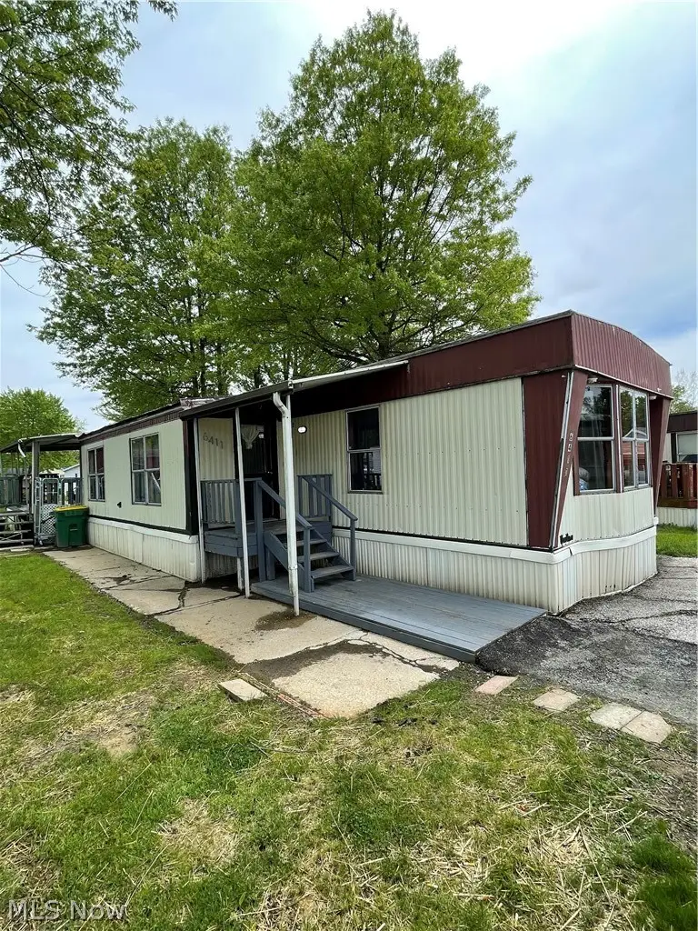 6411 Amanda Lane, Ravenna, OH 44266 - #1