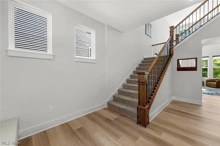 9235 Ledge View Terrace, Broadview Heights, OH 44147 - #3