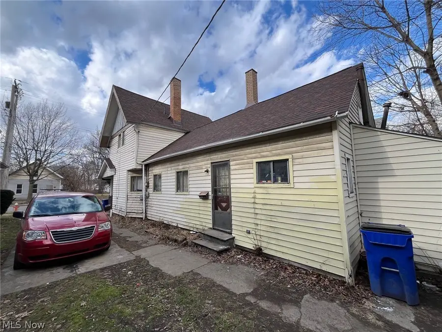 3719 E 55th Street, Cleveland, OH 44105 - #2
