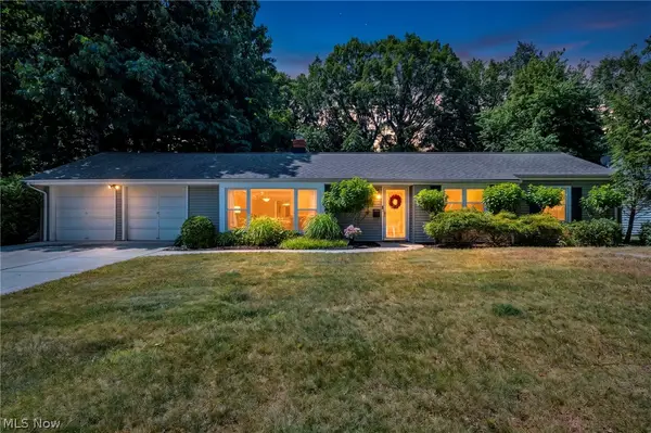 23111 Lincolnshire Drive, Bay Village, OH 44140