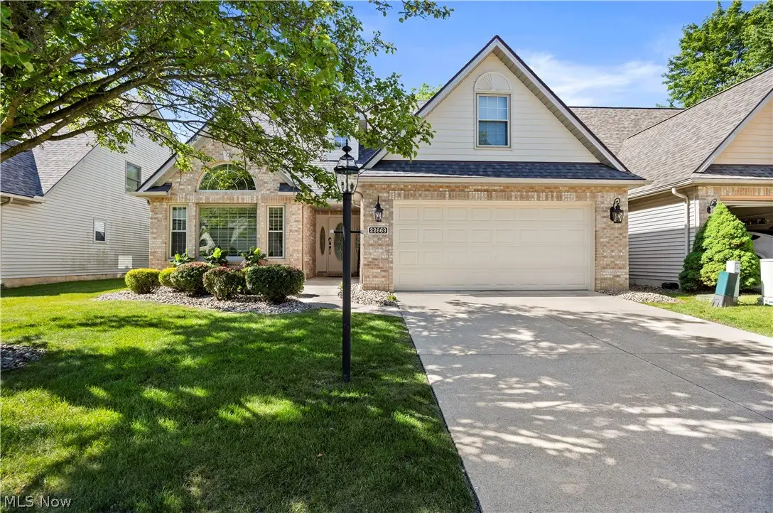 22669 Melissa Lane, Strongsville, OH 44149 - #1