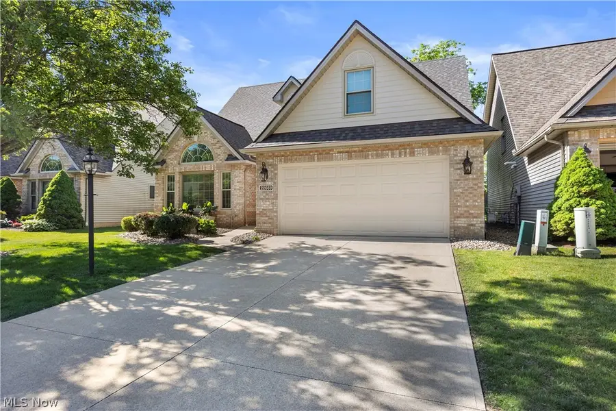 22669 Melissa Lane, Strongsville, OH 44149 - #2