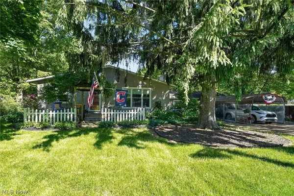 33062 Chestnut Ridge Road, North Ridgeville, OH 44039