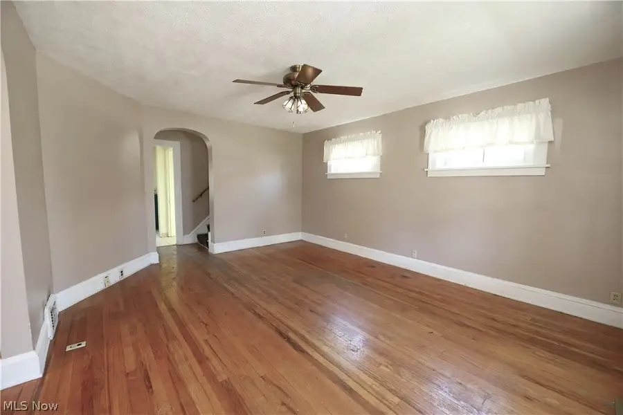 4808 Ira Avenue, Cleveland, OH 44144 - #3