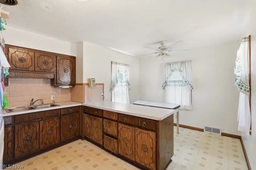 744 Utica Avenue, Akron, OH 44312 - #2
