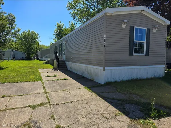 12048 Nicki Lane, Chardon, OH 44024