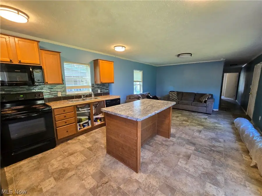12048 Nicki Lane, Chardon, OH 44024 - #3