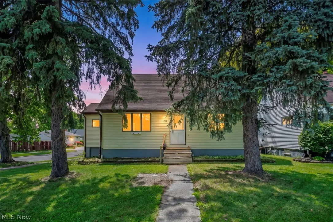 297 Paul Street, Bedford, OH 44146 - #1