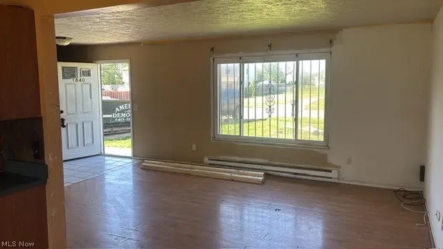 1840 Crehore Street, Lorain, OH 44052 - #3