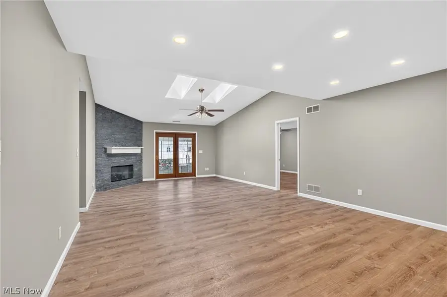139 Mulberry Lane, Munroe Falls, OH 44262 - #3