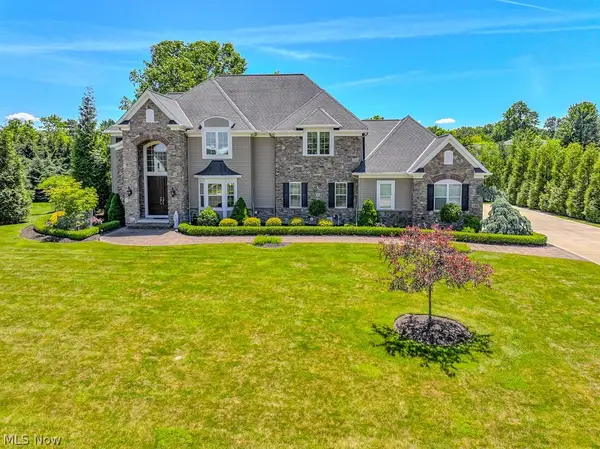 6300 Ox Ridge Trail, Highland Heights, OH 44143