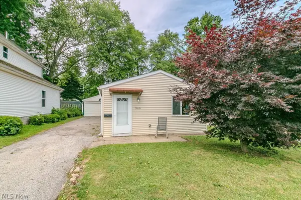 966 Windermere Drive, Willoughby, OH 44094
