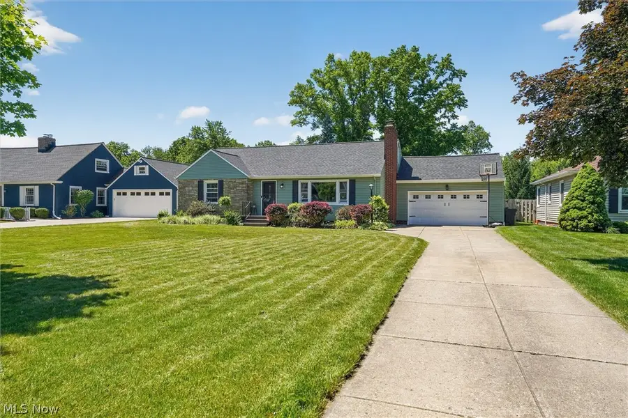 13795 Shawnee Trail, Middleburg Heights, OH 44130 - #3