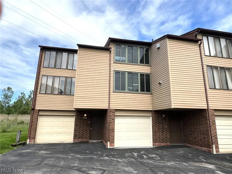 2129 Penguin Avenue, Akron, OH 44319 - #2