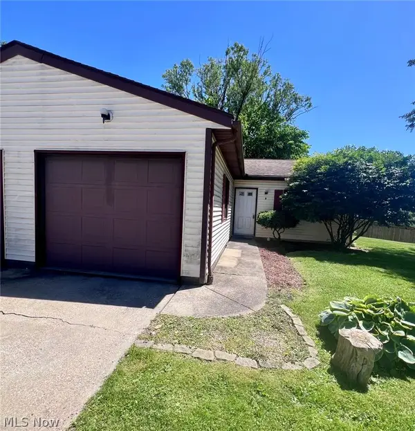 122 Royal Crest Drive #G, Seville, OH 44273