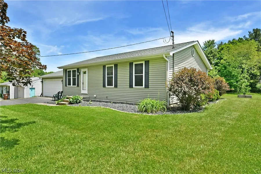 754 Warner Road, Brookfield, OH 44403 - #2