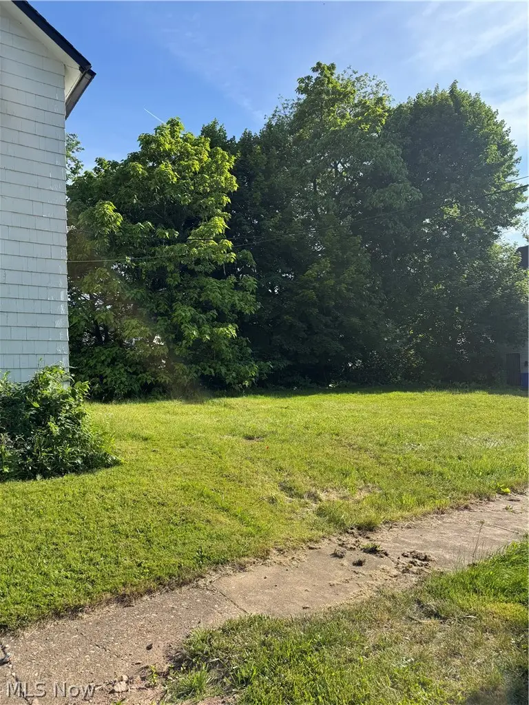 9518 Benham Avenue, Cleveland, OH 44105 - #3