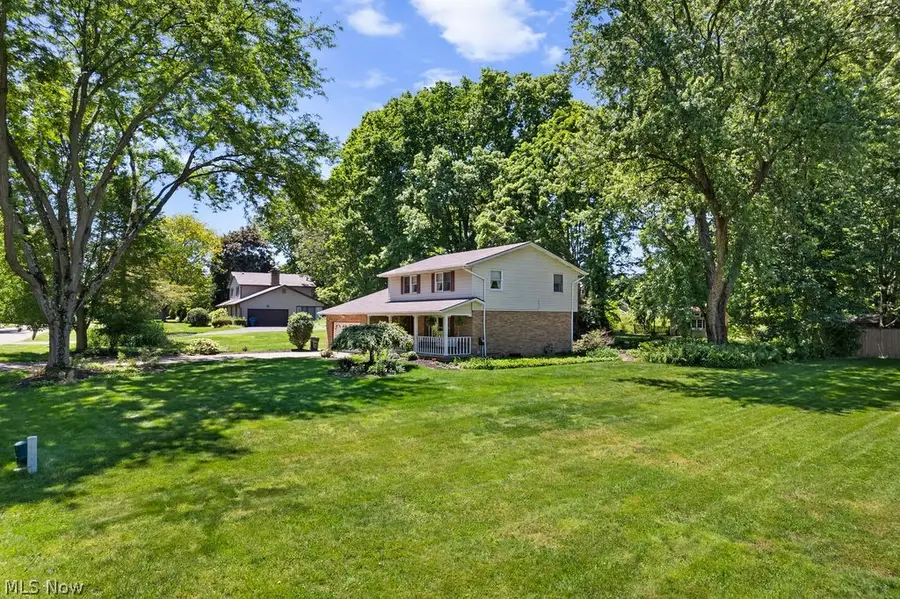2438 Lyndon Drive, Uniontown, OH 44685 - #3