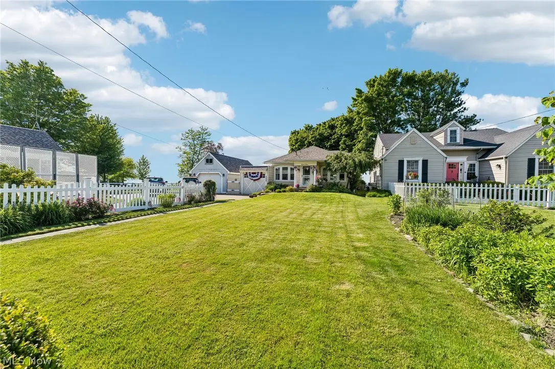 1611 E Erie Avenue, Lorain, OH 44052 - #1