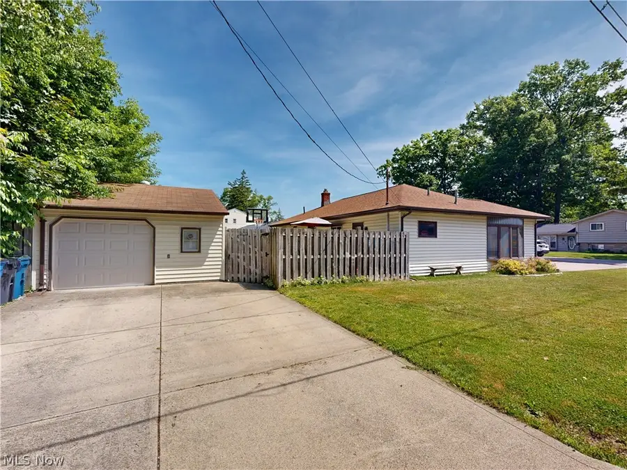 1078 Cherokee Trail, Willoughby, OH 44094 - #3